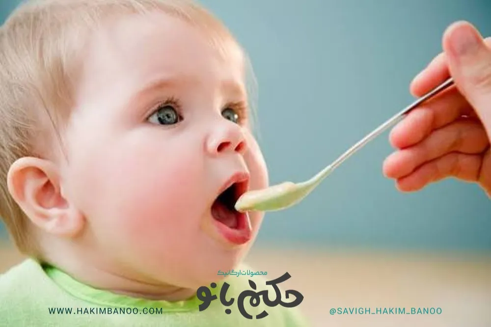 تغذیه کمکی کودک با فرنی چاق کننده