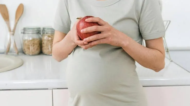 خوراکی برای ویار در باردری